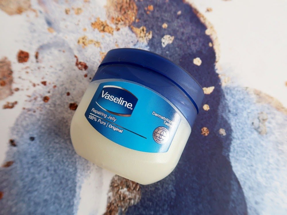 Manfaat vaseline repairing jelly